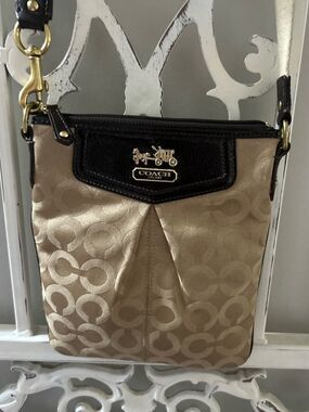 Coach Madison Op Art Swingpack Crossbody Bag Khaki Champagne Jacquard 43430